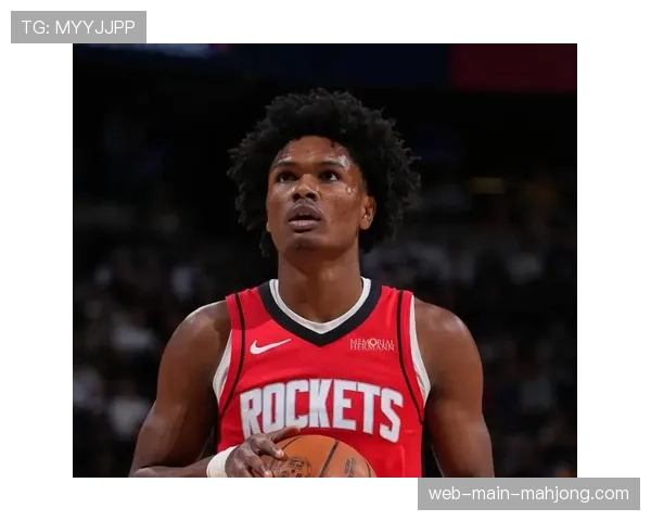 从发展联盟到关键先生：阿门·汤普森三月爆发填补火箭后卫线空缺